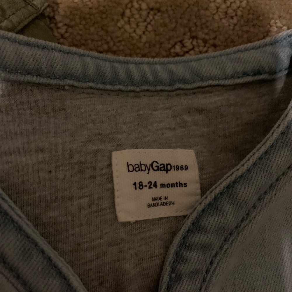 18-24 GAP jacket bundle - Picture 3 of 5